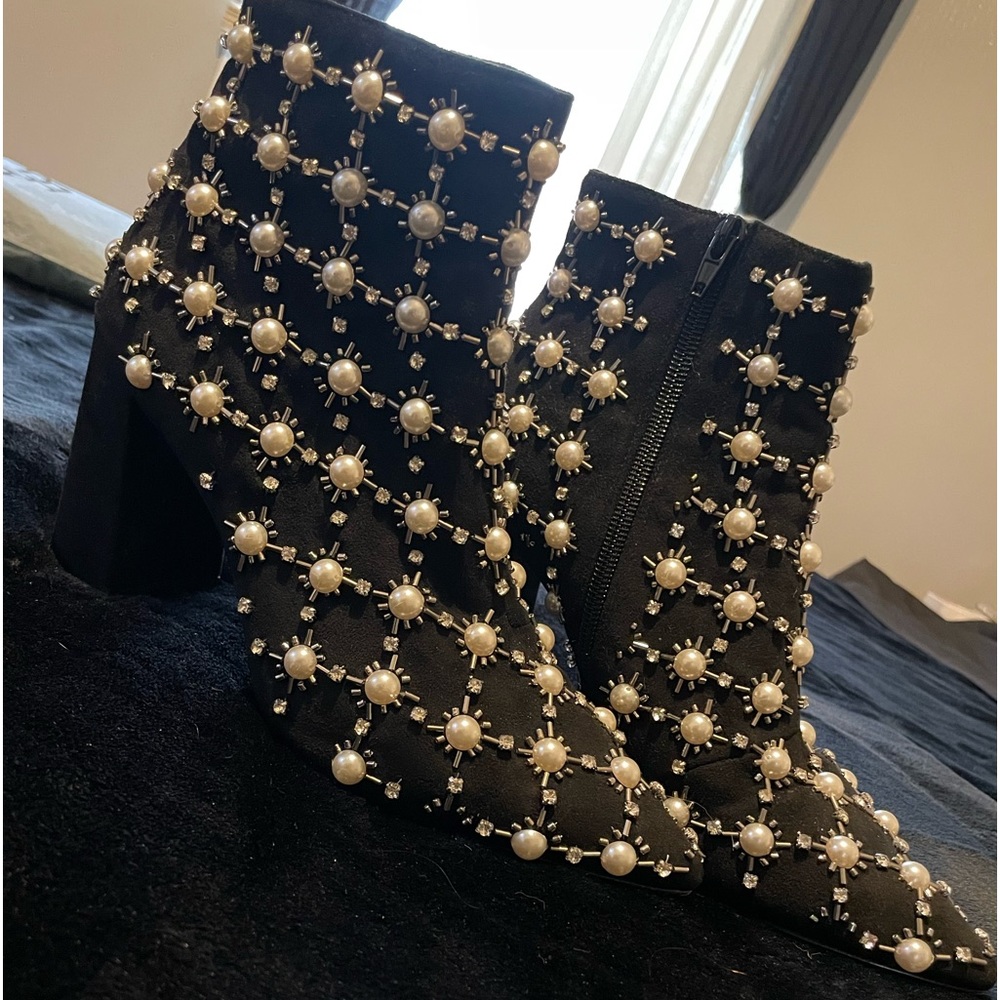 Betsey Johnson bootie